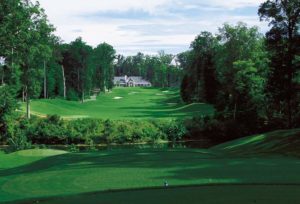 ClubHouseViewGreenCourse